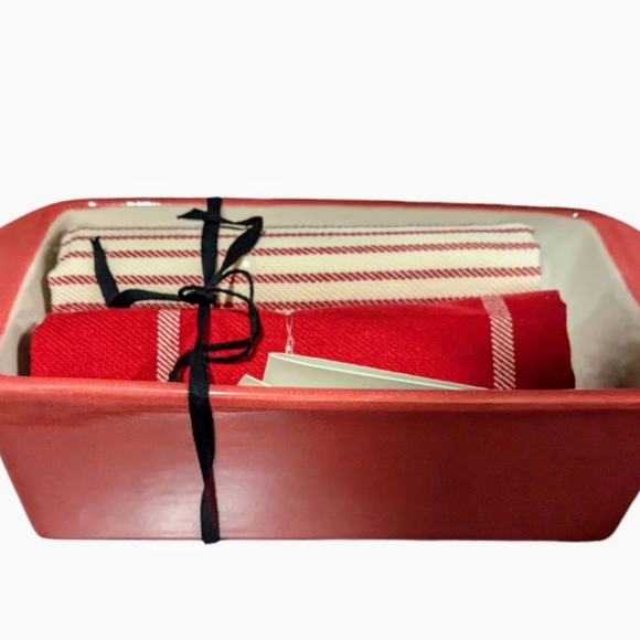 NEW Oui Loaf Pan Baker and Tea Towel Set - Picture 1 of 7